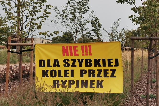 Kalisz: mieszkańcy osiedla Rypinek nie chcą pociągów pod oknami. NIE chcą stracić domów. 
