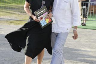 Grażyna Torbicka z mężem w Kazimierzu Dolnym na festiwalu Dwa Brzegi