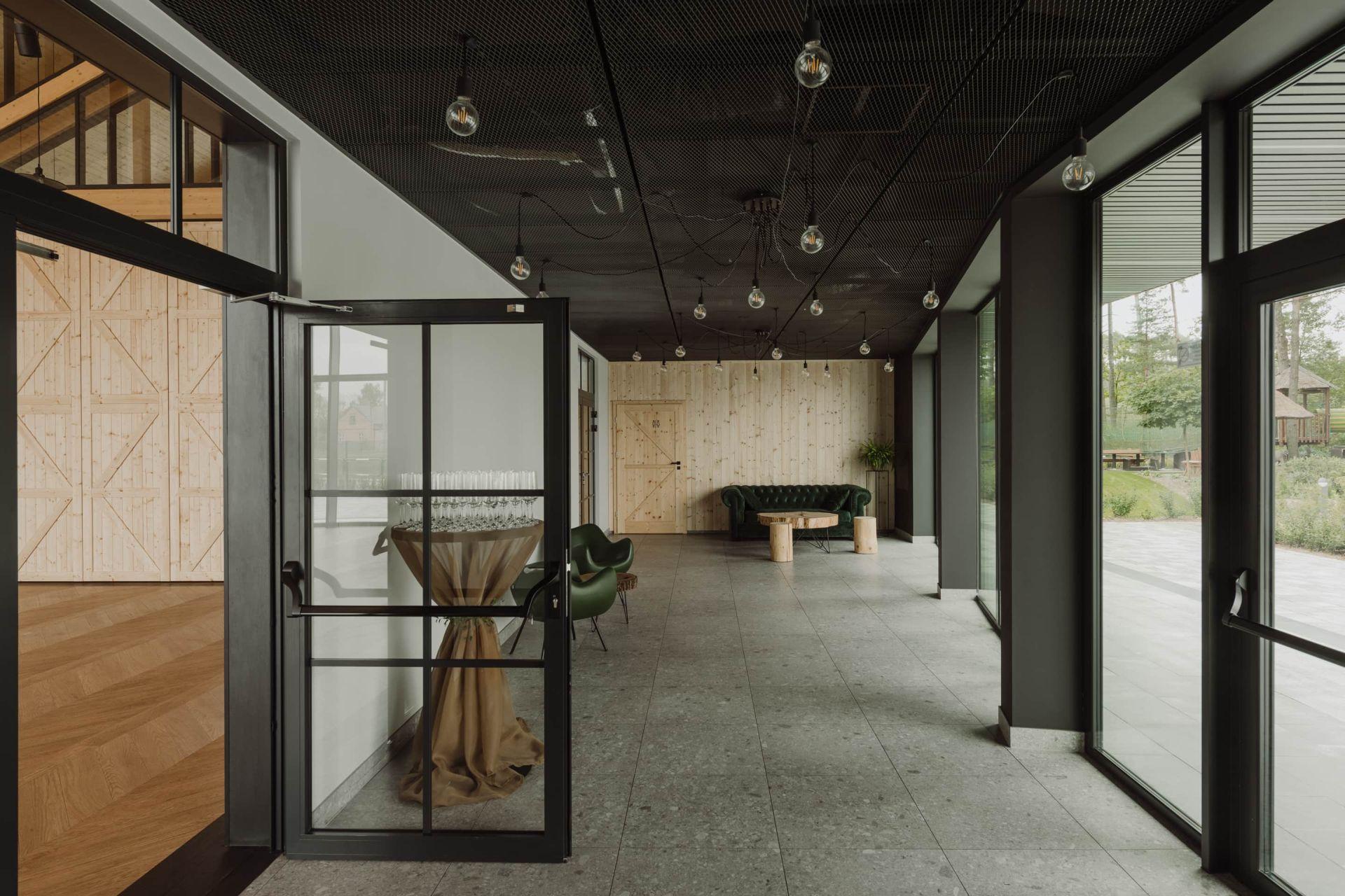 Dom weselny Lubaszka pracowni MEEKO Architekci