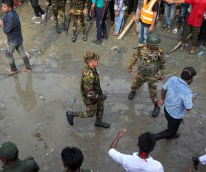 Samolot spadł na szkołę! Dziesiątki zabitych, 170 rannych