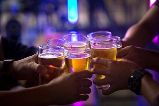 Tak alkohol niszczy mózg. Ile można wypić, by nie obawiać się demencji?