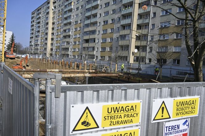 Deweloper buduje apartamentowiec tuż pod ich oknami. „Ten blok zasłoni nam świat”