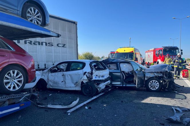 Jest trzecia ofiara śmiertelna karambolu na S8! W czasie sobotniej tragedii zderzyły się tam cztery pojazdy