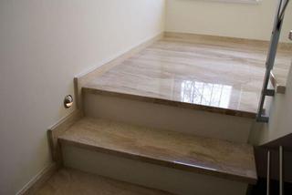 Schody marmurowe - okładzina schodów betonowych