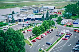 Tak się kiedyś latało! Katowice Airport 20 lat temu. Te zdjęcia to prawdziwa podróż w czasie