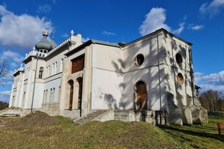 To najpiękniejszy orientalny pałac w Małopolsce. Zachwycał się nim prezydent Polski 
