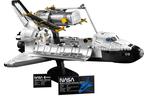 NASA Space Shuttle Discovery 