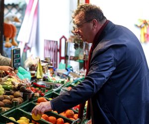 Michał Wójcik w bezcukrowej kawiarni