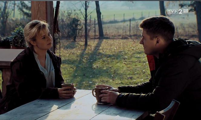 M jak miłość, odc. 1503. Sonia (Barbara Wypych), Janek (Tomas Kollarik)