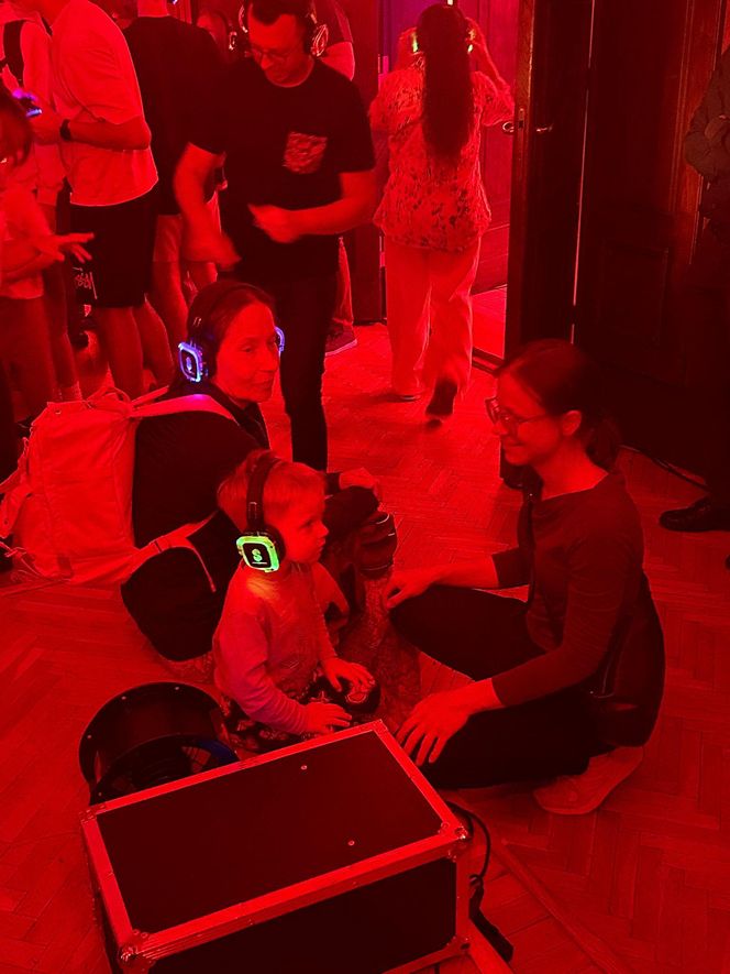 To pierwsza taka impreza w Olsztynie. Tłumy na Silent Disco w… ratuszu