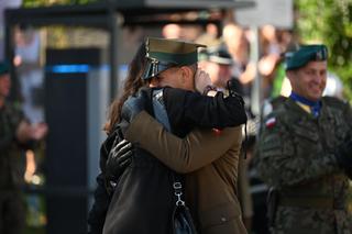 Niezwykła promocja podoficerska w Gołdapi. Uroczystość zakończyła się… oświadczynami [ZDJĘCIA]