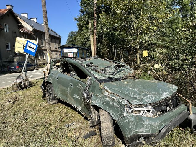 Stronie Śląskie przed i po powodzi. Aż trudno uwierzyć, że to te same miejsca. Zdjęcia odbierają mowę 