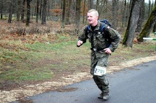 Funkcjonariusze z województwa kujawsko-pomorskiego serdecznie gratulują swojemu koledze