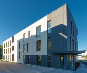 Farby KABE. Tynki silikonowe ARMASIL T w systemach ociepleń KABE THERM – najlepsza ochrona elewacji