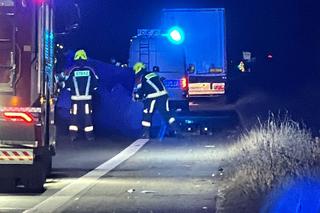 Szedł poboczem, zmiotła go ciężarówka. Na ratunek nie było szans, 47-latek zginął na miejscu
