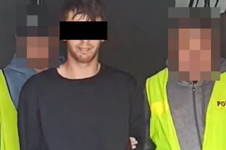 Zadał śpiącemu dziadkowi kilka ciosów nożem. Po wszystkim wyszedł z domu
