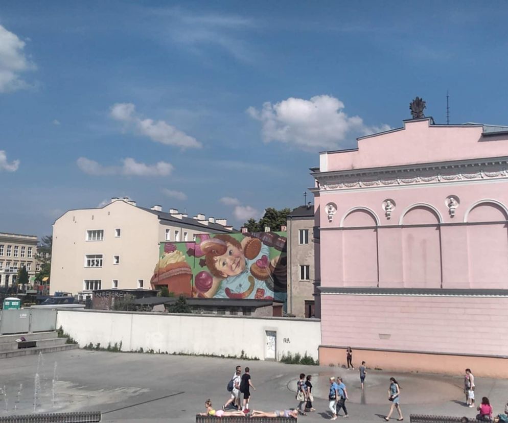 Konkurs na przebudowę fontann przy pl. Konstytucji 3 maja dopiero w przyszłym roku 