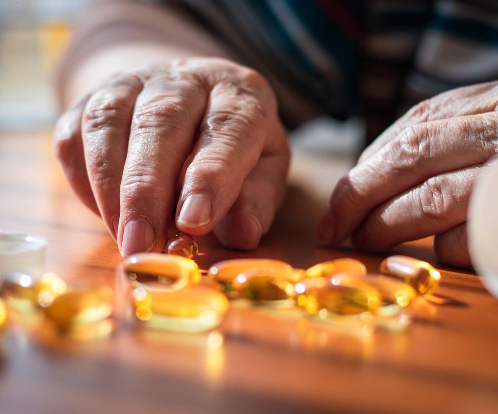Najpierw wysiadła wątroba, potem serce. 89-latek przedawkował ważną witaminę