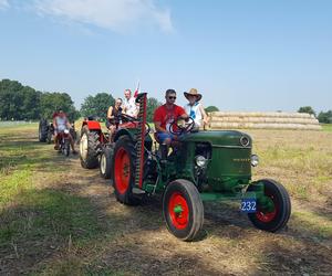 Festiwal starych ciągników w Wilkowicach. Setki maszyn, tysiące widzów i upał