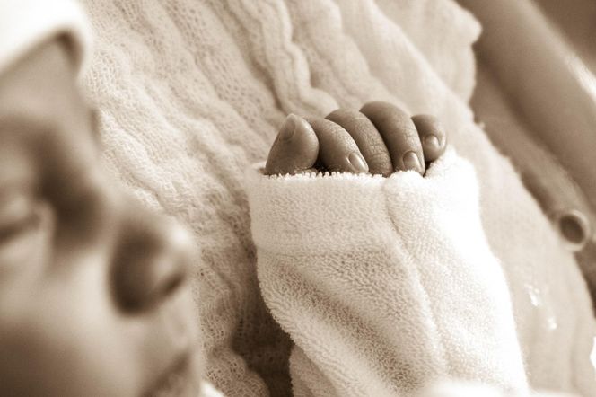 Urodziła dziewczynkę i ukryła w szafce. 25-latka odpowie za usiłowanie dzieciobójstwa