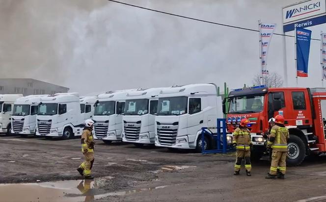 Tragiczny pożar w Ustroniu. W serwisie samochodów ciężarowych zginął pracownik