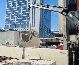 Budynek Biedronki projektu Kwaśniewicza w Katowicach