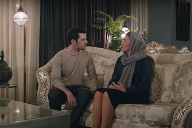 Aziz, kierowany przez matkę, czeka na kontakt od Yamana 