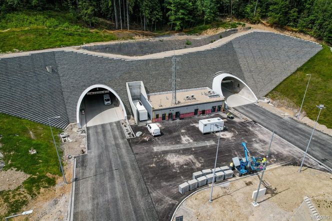 Tak wygląda obecnie budowa S1 Przybędza Milówka. Powstaną tu ogromne estakady, dwa tunele i centrum zarządzania ruchem