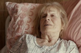 Na dobre i na złe odc. 957. staruszka Basia (Ewa Decówna)