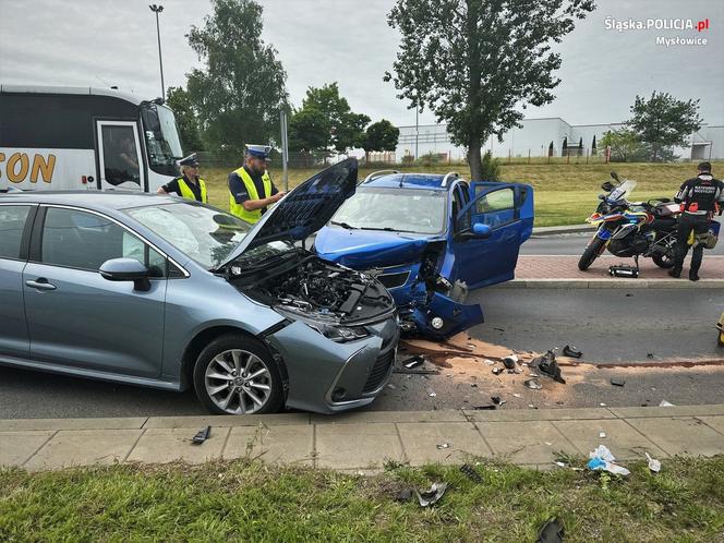 Groźny wypadek w Mysłowicach. Dwie osoby zostały poszkodowane 