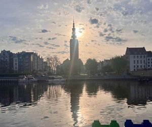 To najwyższy kościół na Warmii i Mazurach. Z wieży można podziwiać panoramę miasta