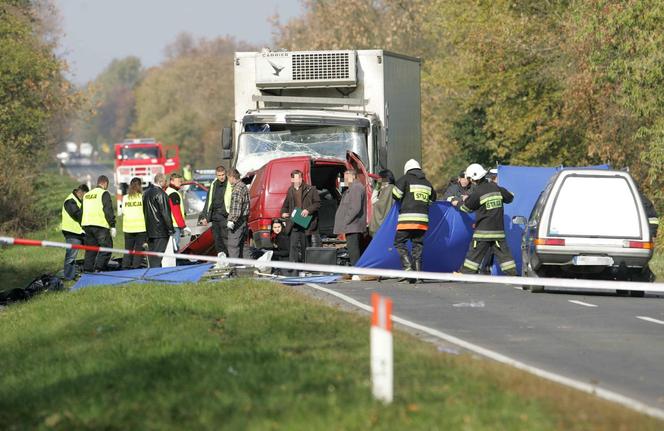 Mazowieckie drogi śmierci. Tylko w tych trzech wypadkach życie straciło aż 21 osób