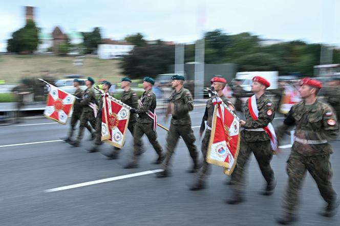 Zamknęli cztery mosty i kilkadziesiąt ulic. Próba generalna przed Świętem Wojska Polskiego