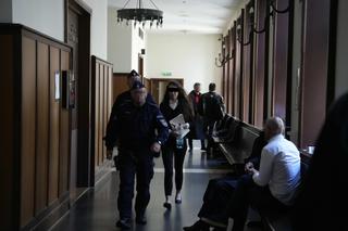 Magdalena D.-M. doprowadzona na salę. Sąd utajnił rozprawę