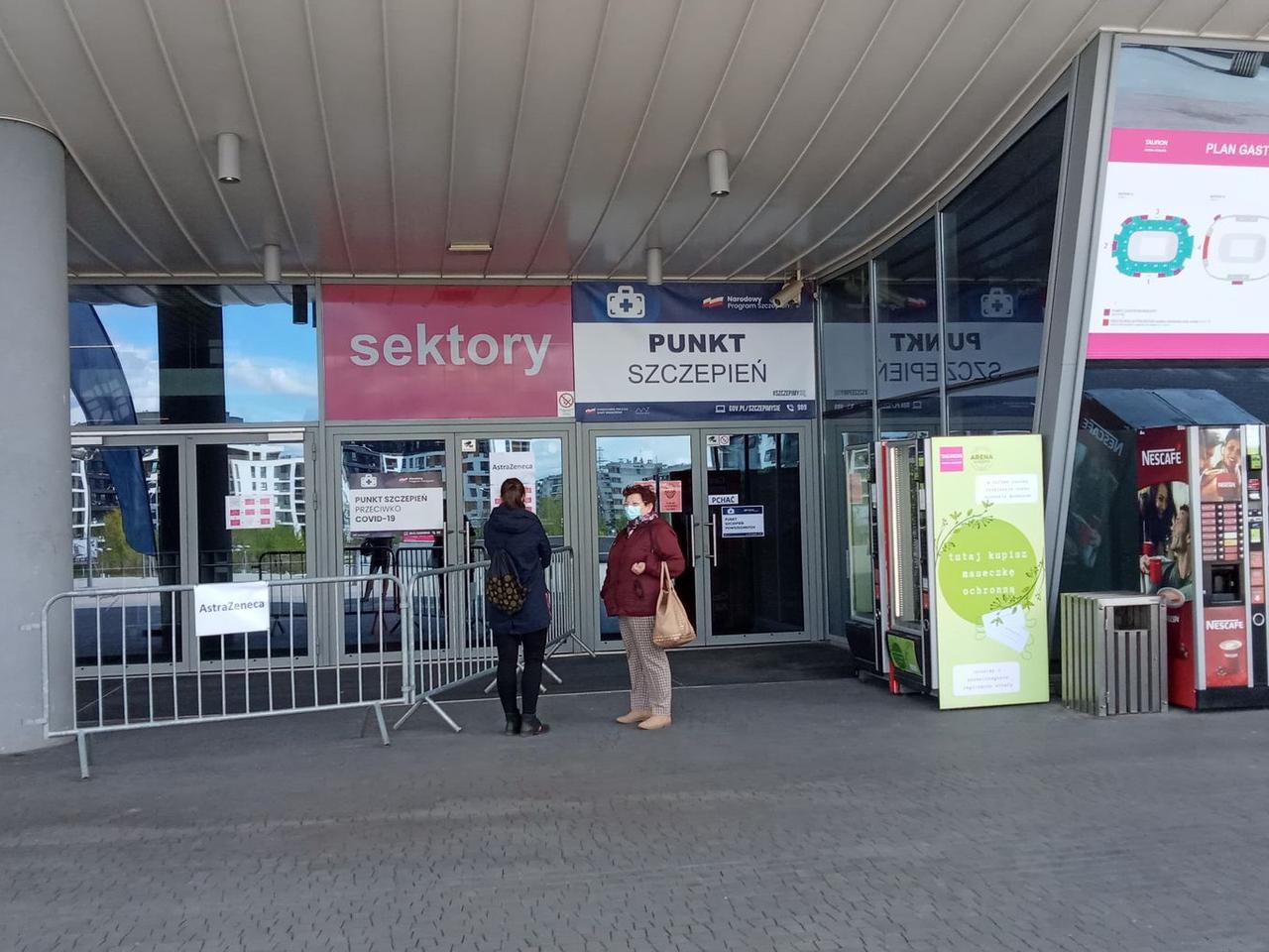 Punkt szczepień w Tauron Arena Kraków otwarty! NAwet 2 tyś ...