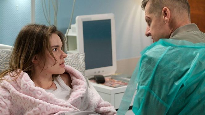 M jak miłość odc. 1878. Franka (Dominika Kachlik), Paweł (Rafał Mroczek)