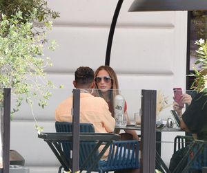 Zakupy Jennifer Lopez w Warszawie. Oto jej siatki