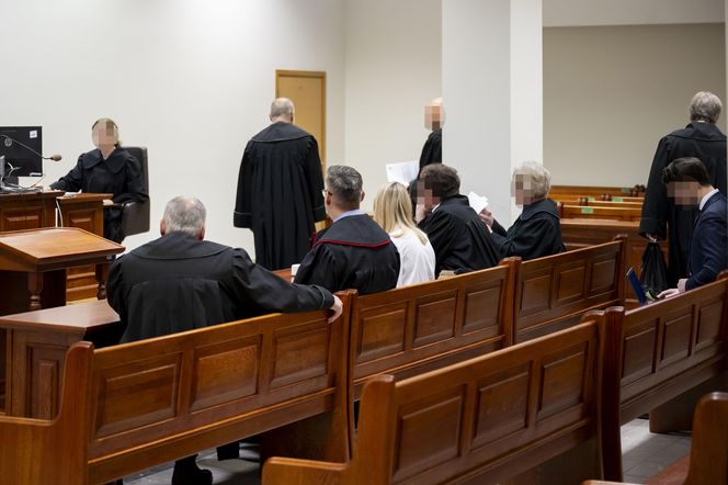 Grzegorz Braun odpowie za zgaszenie świec chanukowych i inne skandale