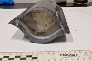 Kilogram narkotyków w mieszkaniu w Kołobrzegu. Zatrzymano trzy osoby