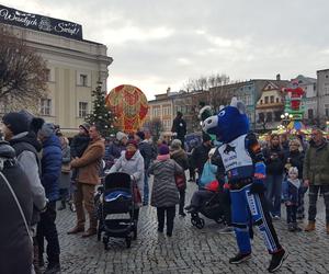 Ekstremalne Mikołajki z NGO w Lesznie przyciagnęły tłumy mieszkańców