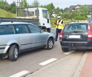 W Kuczowie zderzyły się dwa auta osobowe. Jedna osoba poszkodowana