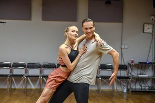 Maurycy Popiel, Sara Janicka