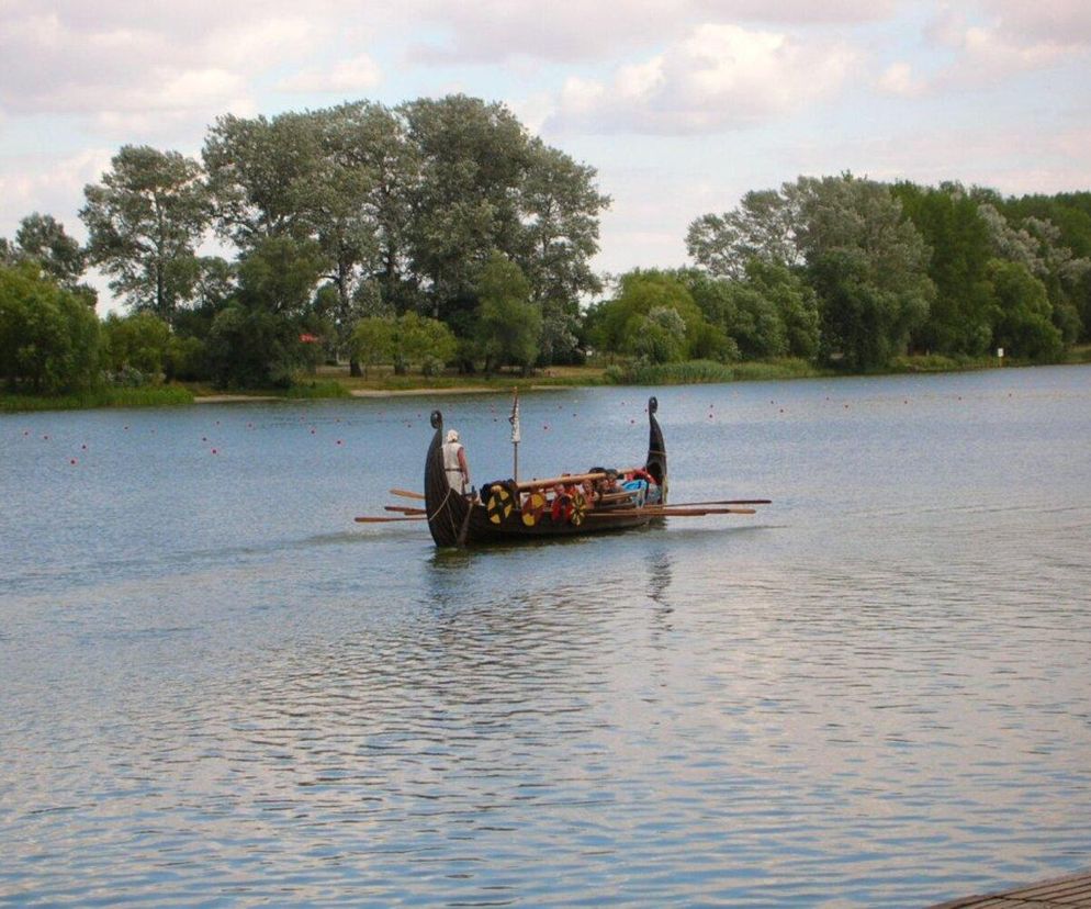 To najbezpieczniejsze jezioro w kujawsko-pomorskim. To nie drogi kurort, a dzieło natury [GALERIA]