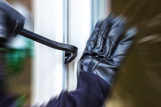 Wybieramy okna antywłamaniowe. Jakie okna nie wpuszczą włamywacza?