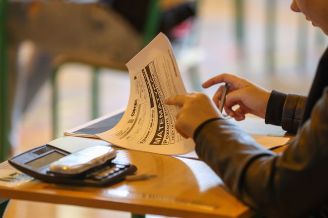 Powtórka przed jutrem: Matematyka podstawowa, próbna matura 2025. Odpowiedzi PDF do arkuszy CKE 