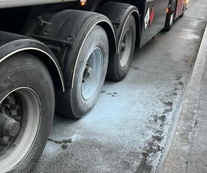 Pożar ciężarówki przewożącej paliwo lotnicze na autostradzie A1