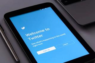 Co BORYS BUDKA wie o Twitterze? PiS-owski europoseł wskazuje, że NIEWIELE