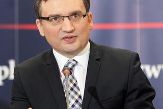 Ziobro ocalał. Na ratunek rzucił mu się Morawiecki