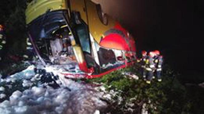 Tragiczny wypadek drogowy na Podkarpaciu. Nie żyją 3 osoby