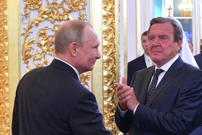 Żałosne słowa Gerharda Schrödera o rosyjskiej inwazji na Ukrainę. Przynosi Niemcom wstyd